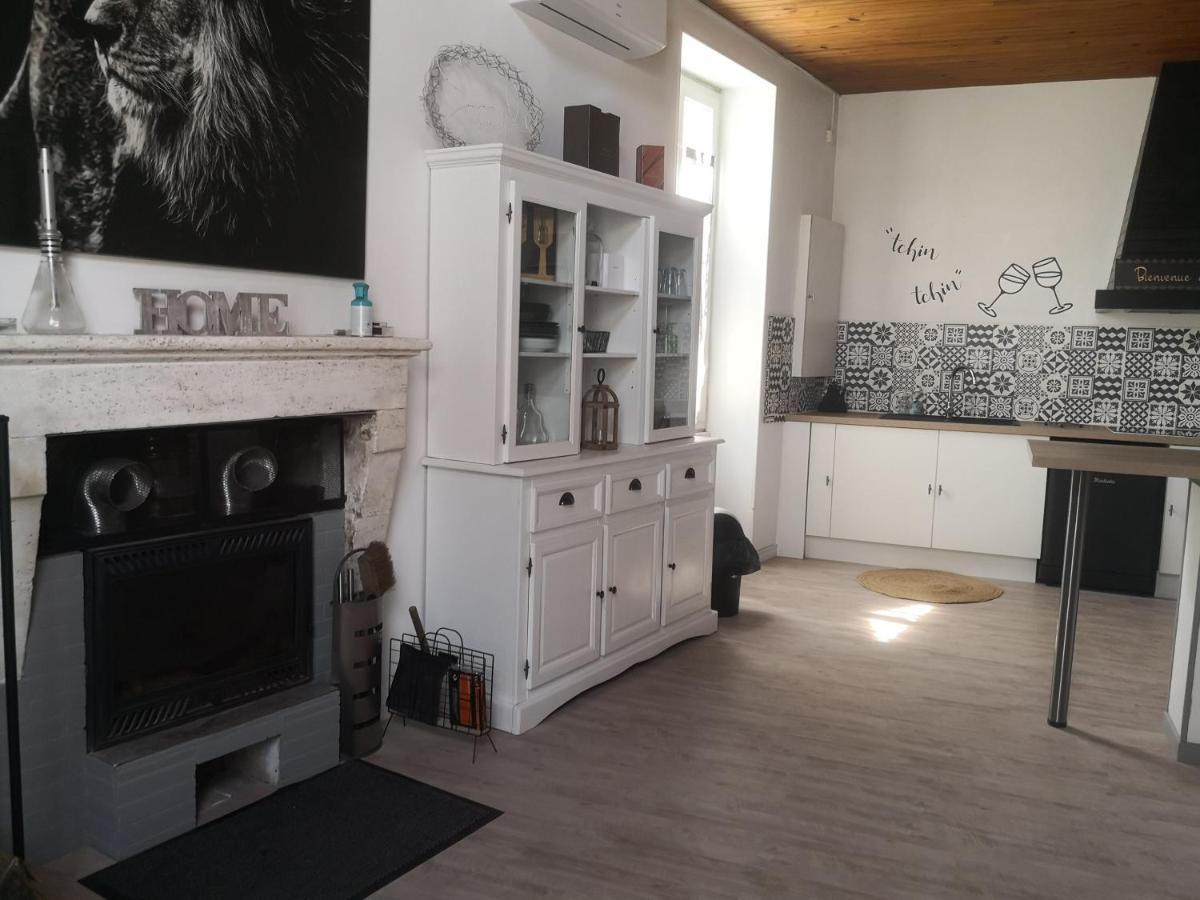 Chez Alex Et Sophie Villa Louzac-Saint-Andre Екстериор снимка